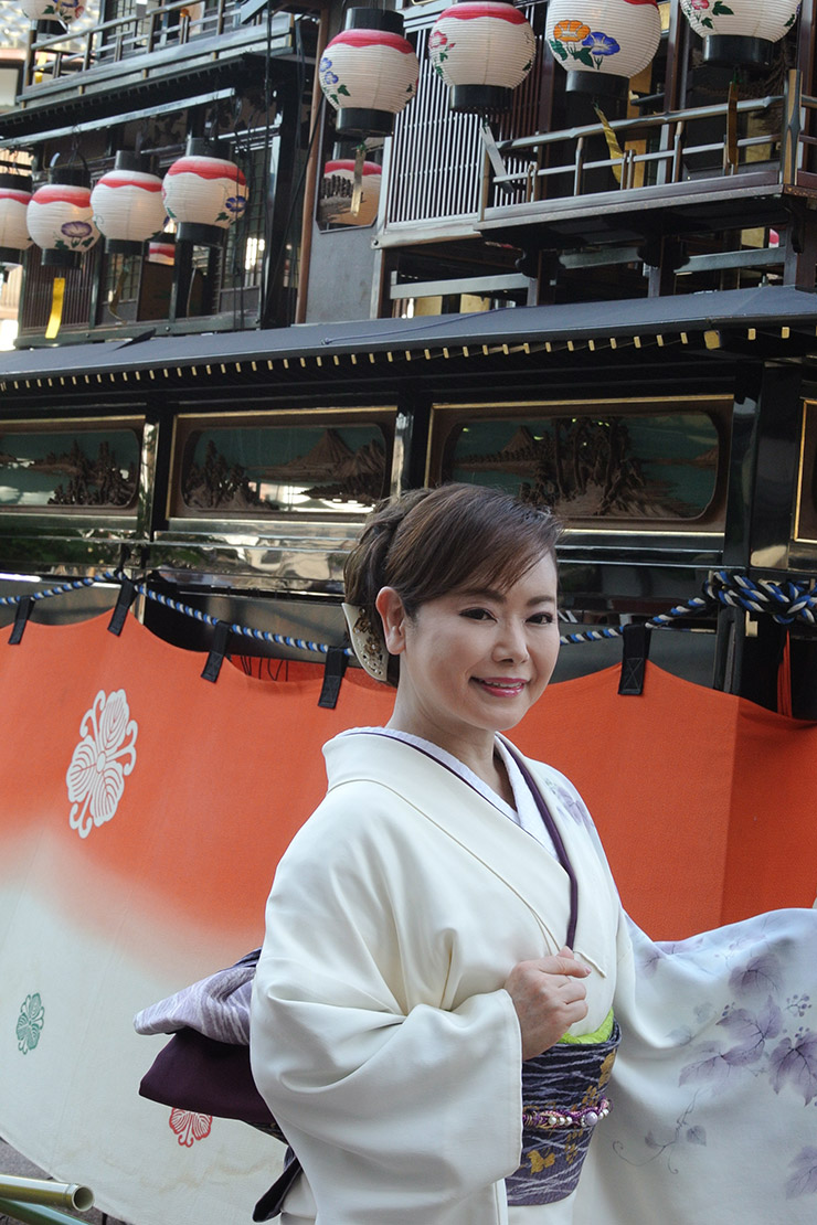 葵かを里
