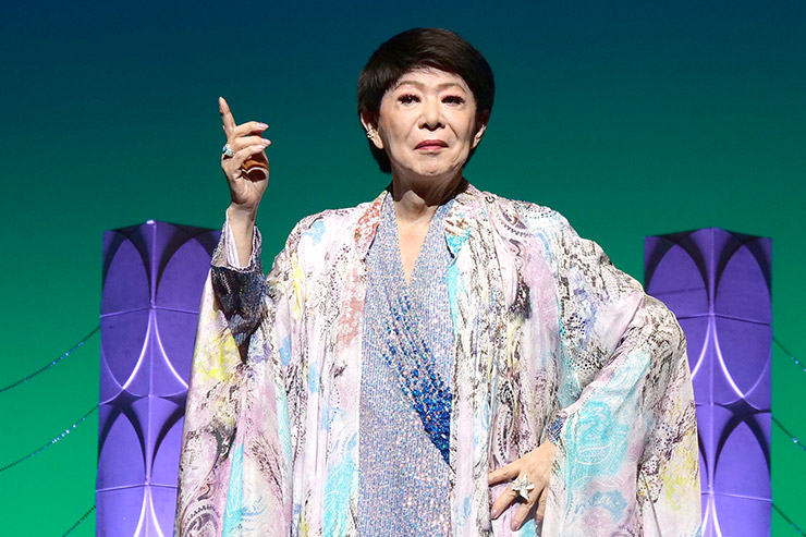 美川憲一