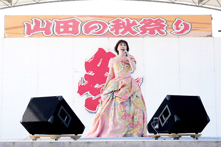 水森かおり