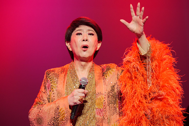 美川憲一