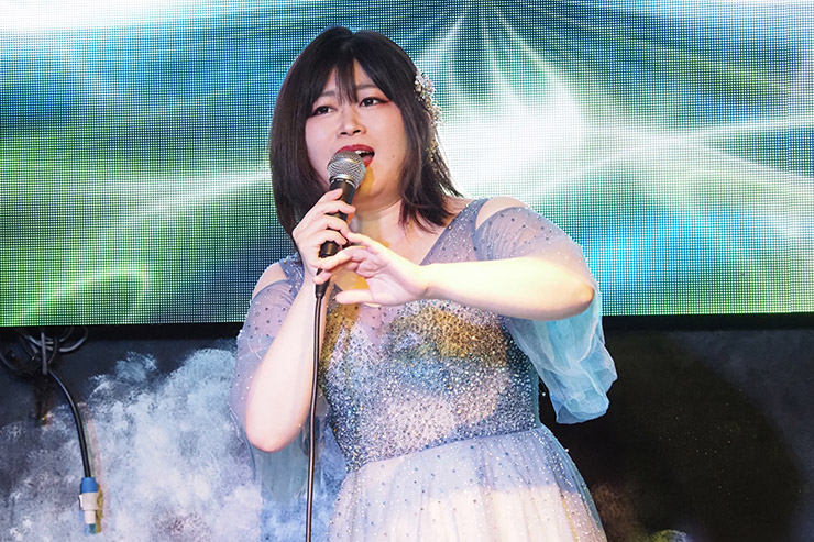 中西りえ