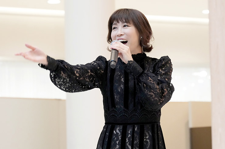水森かおり