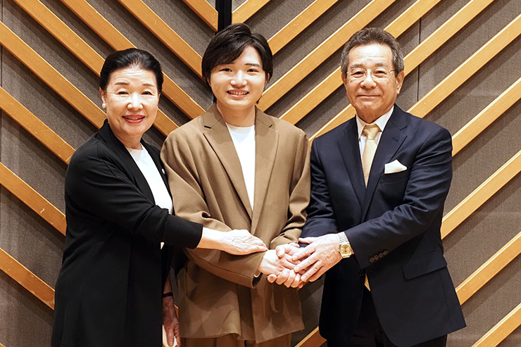 さわだすずこ・小山雄大・弦哲也