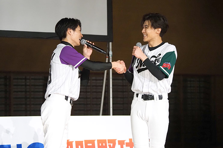 ナオキとレオンの熱唱野球部