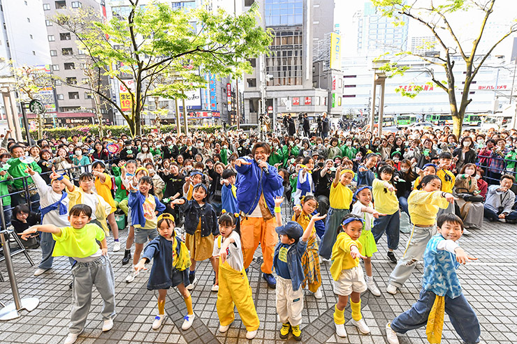 新浜レオン