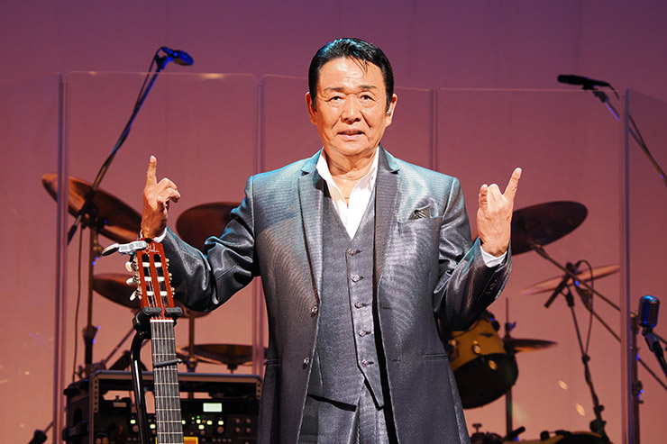 山本譲二