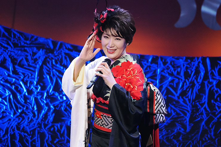 市川由紀乃