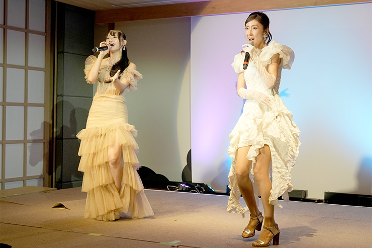 岩波理恵・日野アリス