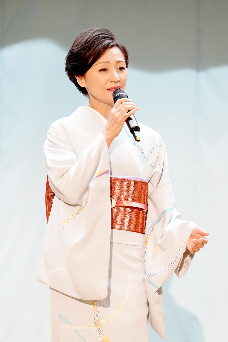 長山洋子