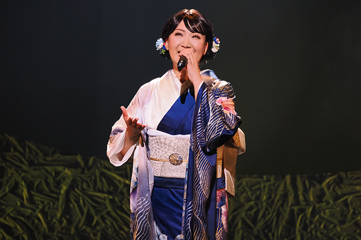 市川由紀乃