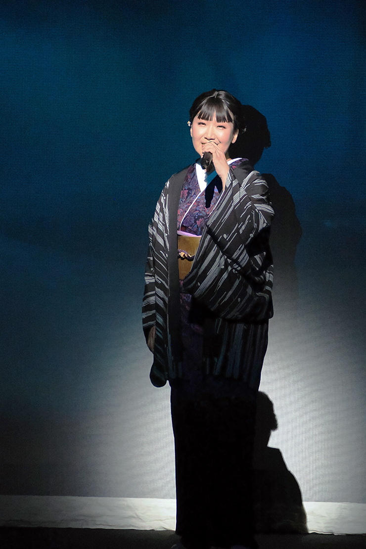 市川由紀乃
