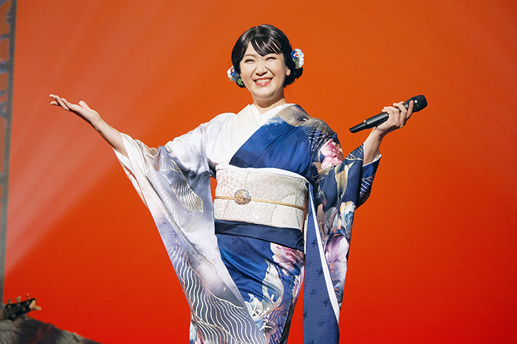 市川由紀乃