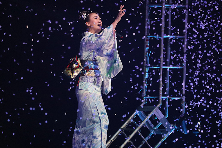 雪恋歌 が好調の市川由紀乃が恒例のリサイタルを開催 全国の被災地に歌でエールを送る