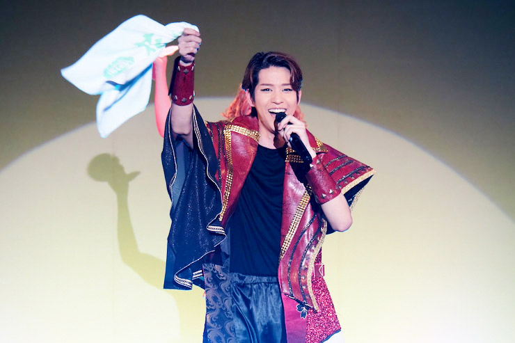 花園直道とパク ジュニョンが舞台で夢のコラボレーション 東京 千代田区の内幸町ホールで4年ぶりに共演 歌に芝居に 圧巻のステージを披露