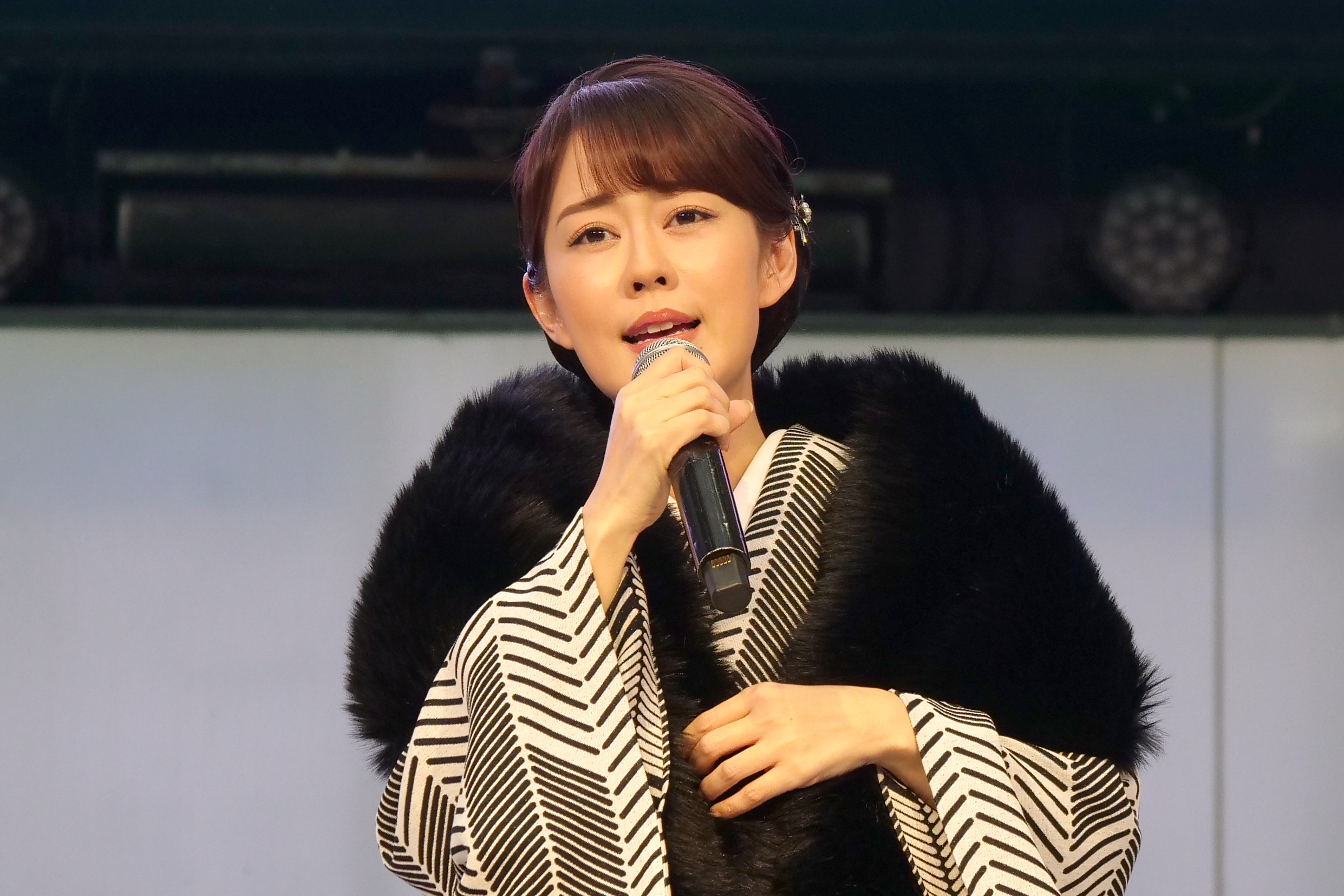 丘みどり、2月7日発売の新曲『涙唄』リリースイベントをサンシャイン 