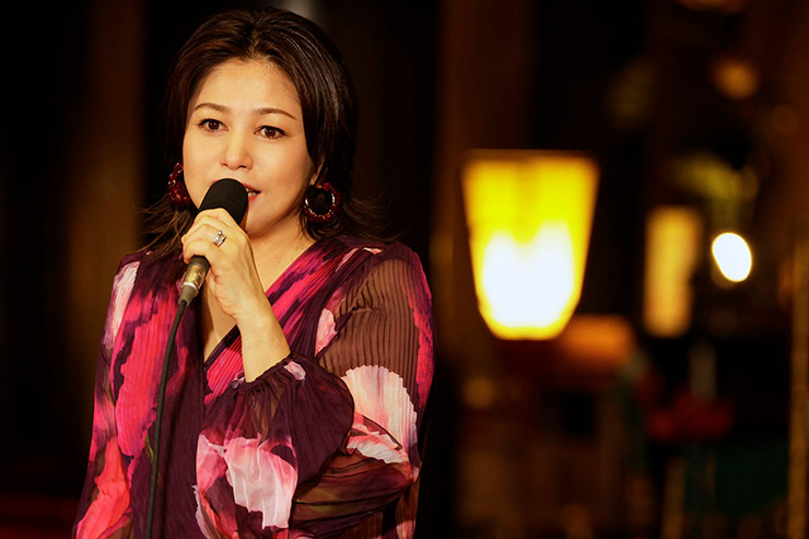 夏川りみ、東京・高野山 東京別院でデビュー25周年記念ファンクラブコンサートを開催 22日配信の新曲『詩、歌、唄』を初披露！