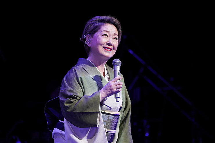 由紀さおり
