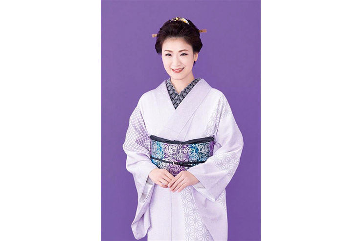 市川由紀乃