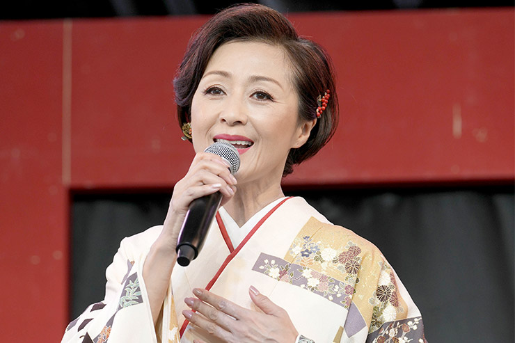 長山洋子