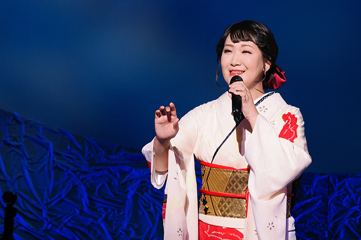 市川由紀乃